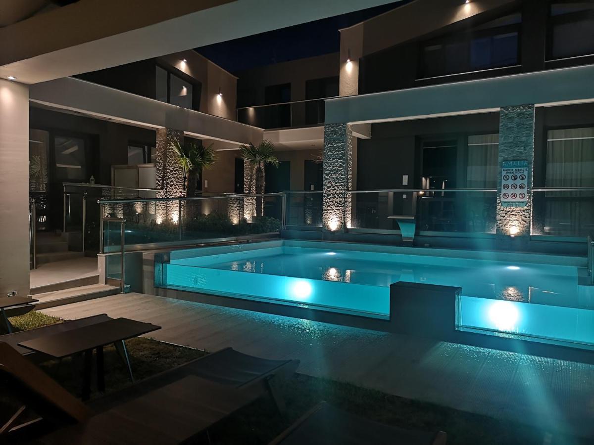Amalia Deluxe Villas Vrasná Exterior foto
